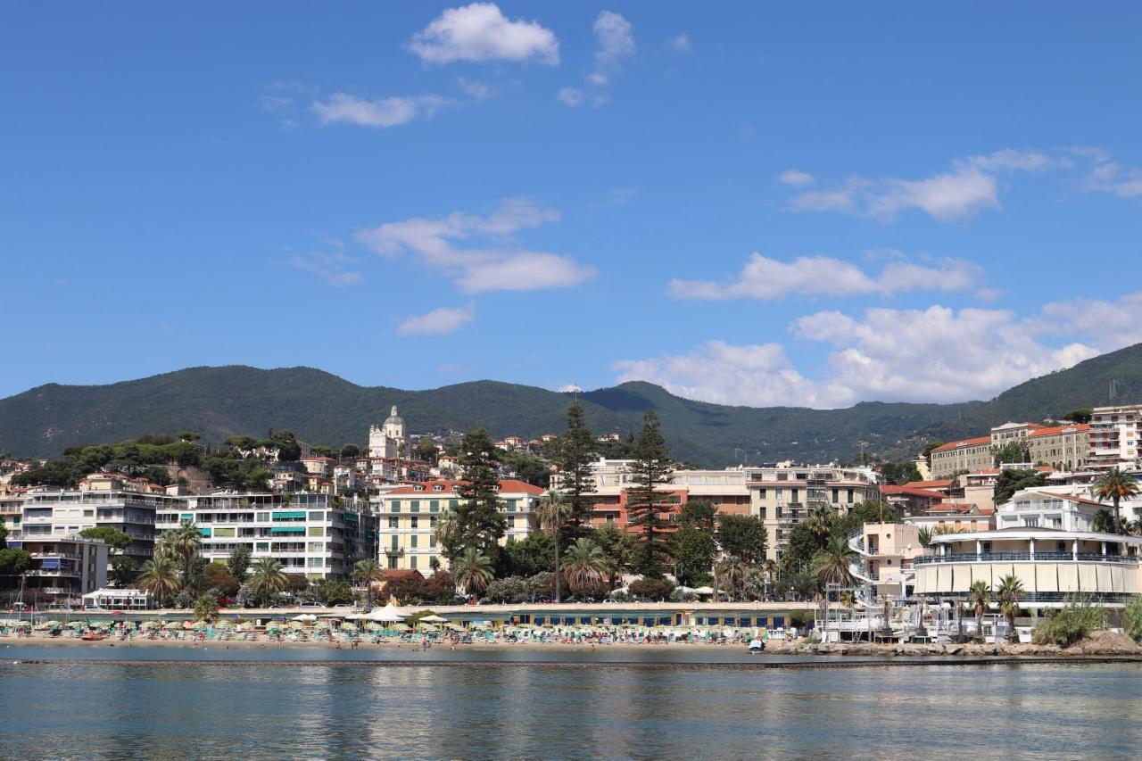 Kadevi Sanremo -Garage Privato, Biciclette- Apartman Kültér fotó