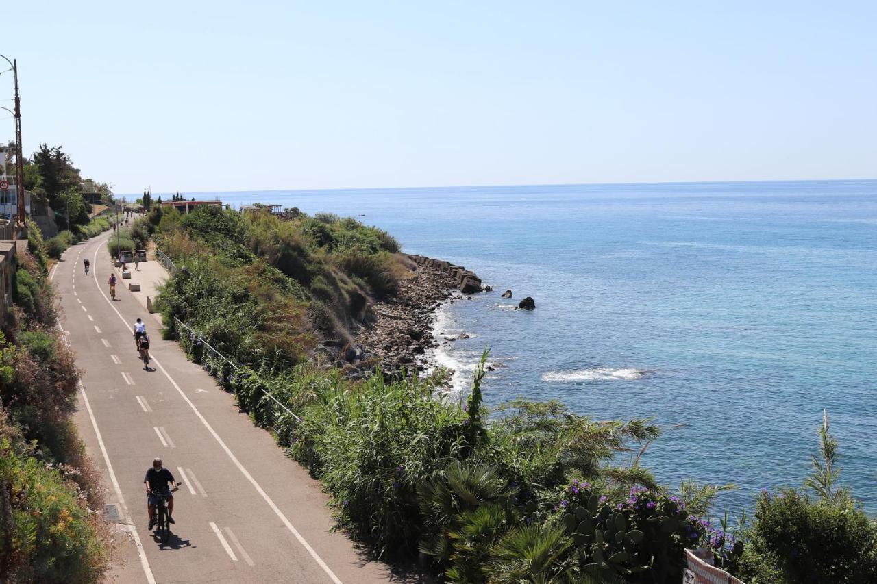 Kadevi Sanremo -Garage Privato, Biciclette- Apartman Kültér fotó