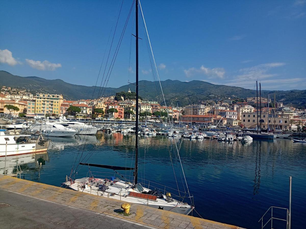 Kadevi Sanremo -Garage Privato, Biciclette- Apartman Kültér fotó