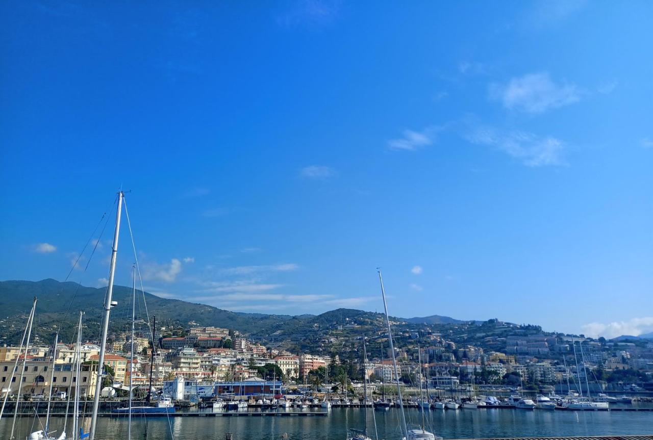 Kadevi Sanremo -Garage Privato, Biciclette- Apartman Kültér fotó
