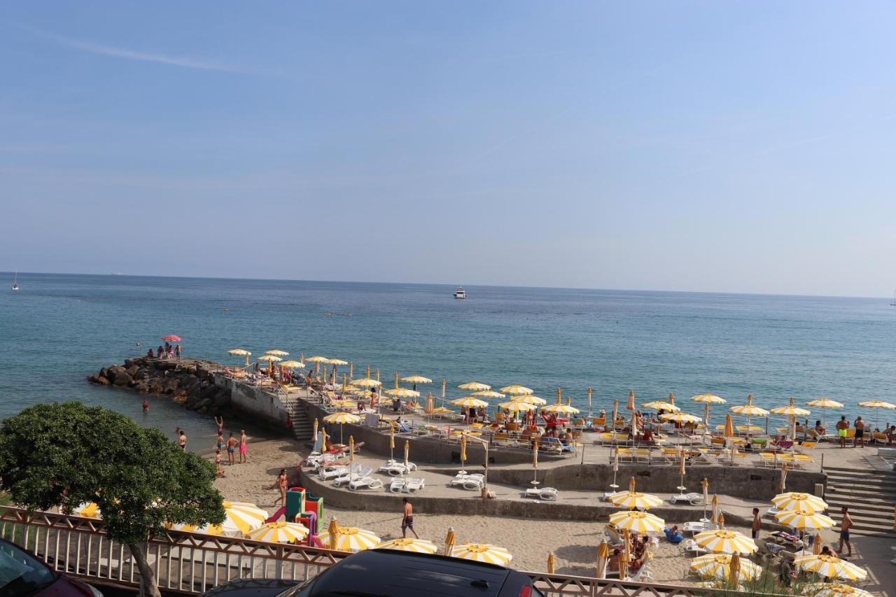 Kadevi Sanremo -Garage Privato, Biciclette- Apartman Kültér fotó